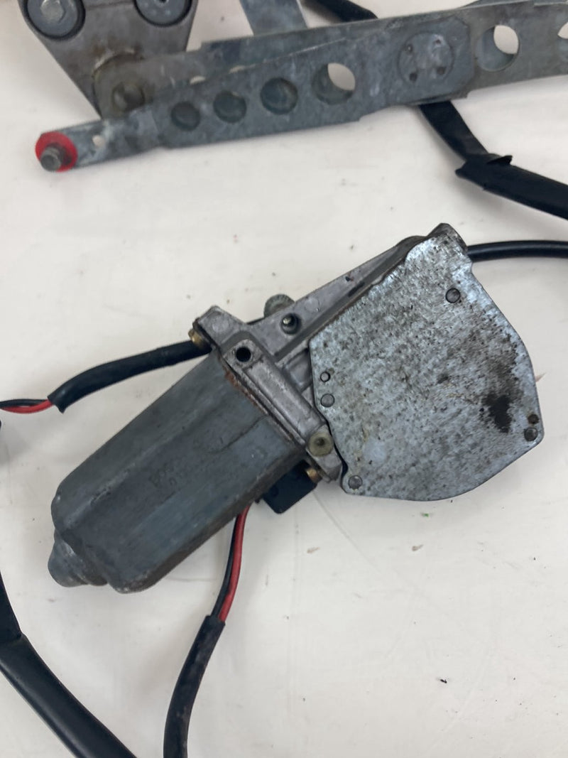 1986-1993 Volvo 240 244 Window Regulator Passenger Rear Bosch 1315023 OEM #4877M