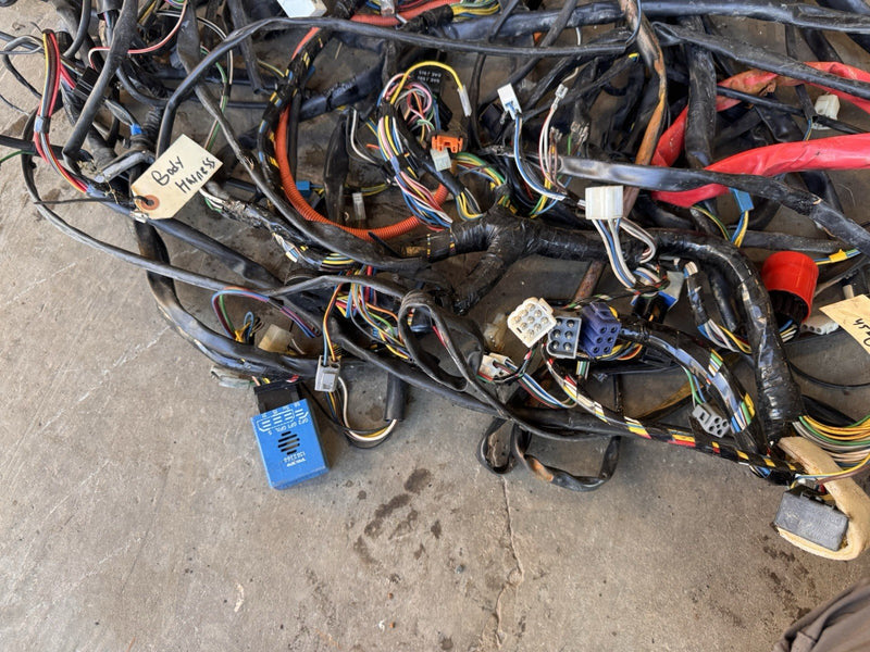 1986-1993 Volvo 240 244 Sedan Dash Body & Chassis Wiring Harness OEM #4971E