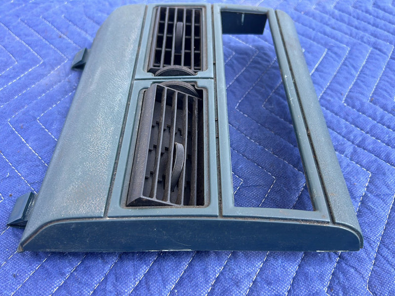 1988-1994 Chevrolet Silverado Center Dash Air Vent Radio Bezel Blue OEM #5501EM