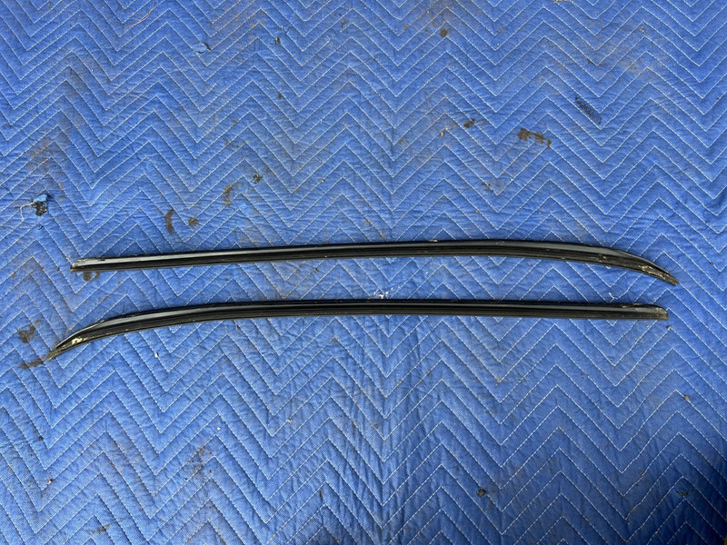 2005-2011 Audi A6 Left & Right Window to A Pillar Trim Seal 4F0854328 OE #3392EM