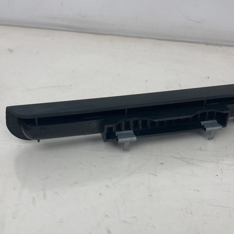 1999-2004 Land Rover Discovery II L550 Dash Defrost Vent OEM #5049M