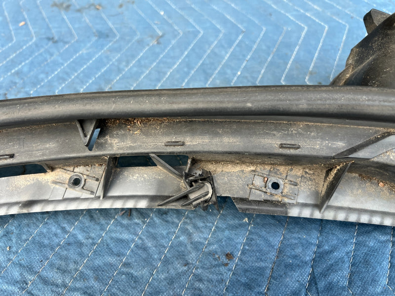 1998-2003 Mercedes W210 E320 Windshield Wiper Cowl Cover Trim Screen OEM #4663EM