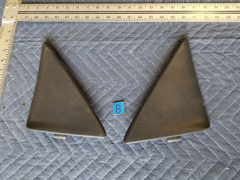 1999-2007 Chevy 1500 Silverado Sierra LH RH Mirror Corner Trim Pair OEM #6507EM
