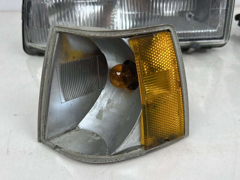 1993-1997 Volvo 850 Left & Right Headlight Assembly w/ Turn Signal Set OEM