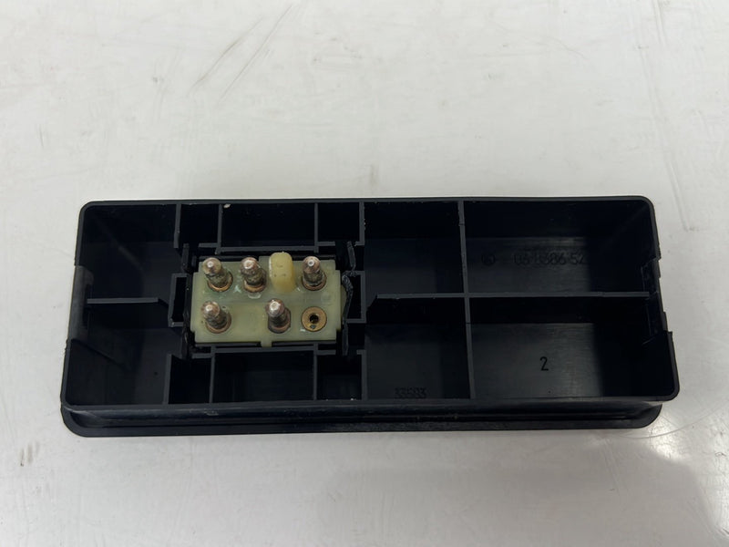 1990-1992 Volvo 740 745 940 Front Passenger Right Door Window Switch OEM #5858EM