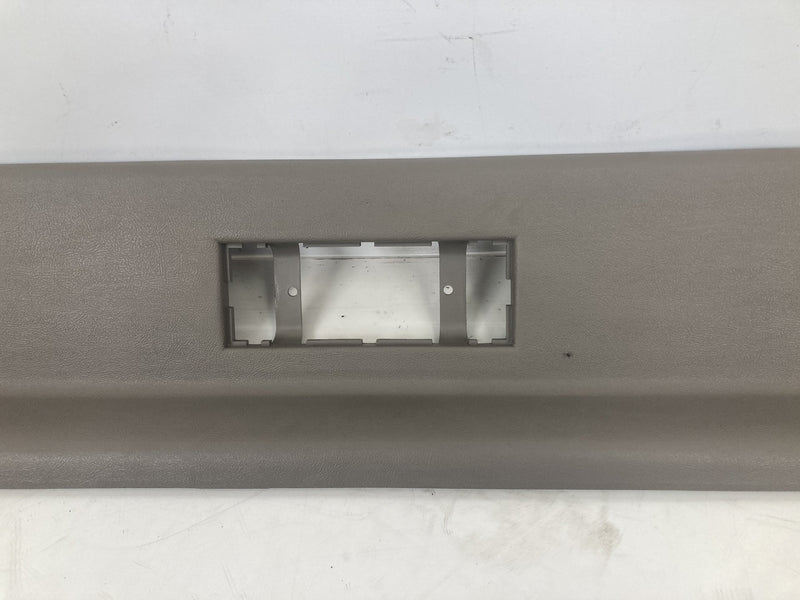 1995-1998 Chevrolet Silverado 2500 GMT400 Ceiling Dome Light Trim 15964911 OEM