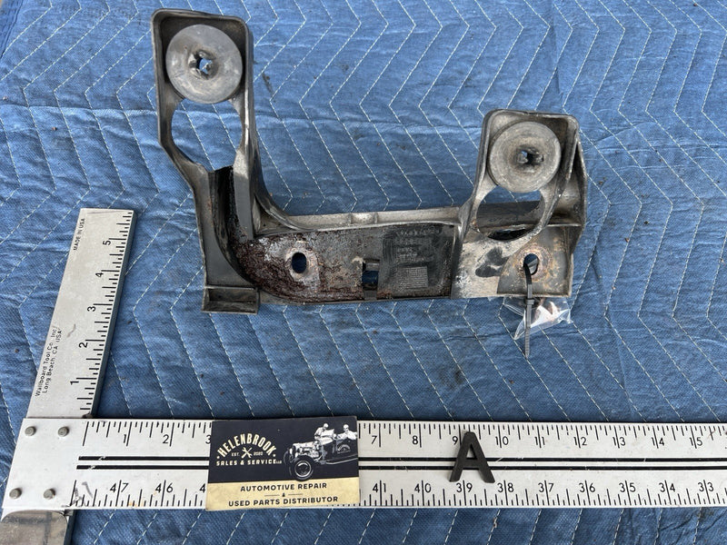 1993-1997 Volvo 850 850R V70 Air Cleaner Mount Airbox 3528121 2.4L OEM #4491E