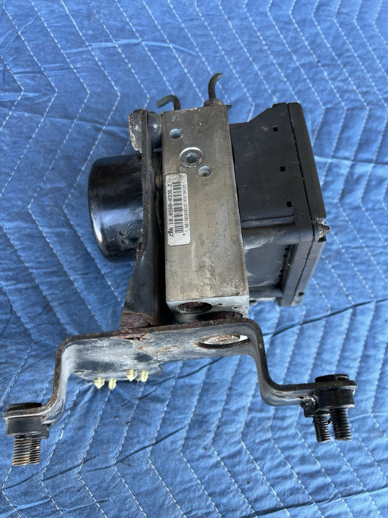 1998-2003 Jaguar XJR XJ8 X308 ABS Block & Anti Lock Brake Pump MNC5920AC #4693E