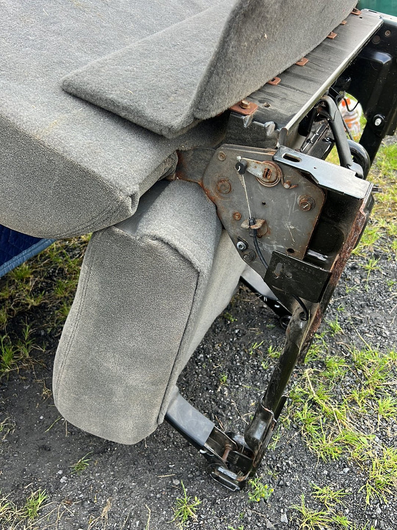 2003-2007 Chevy Silverado GMC Sierra Split Bench Rear Seat Gray Cloth OE #5509EM
