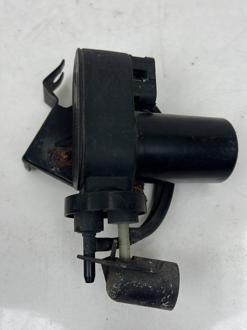 1998-2000 Volvo V70 S70 Cruise Control Vacuum Pump 1390903 OEM #6338EM