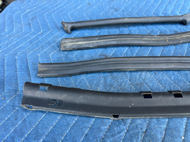 2000-2005 BMW 330xi 325xi E46 Upper Engine Cable Guide Cowl Seal Set OEM #4785EM