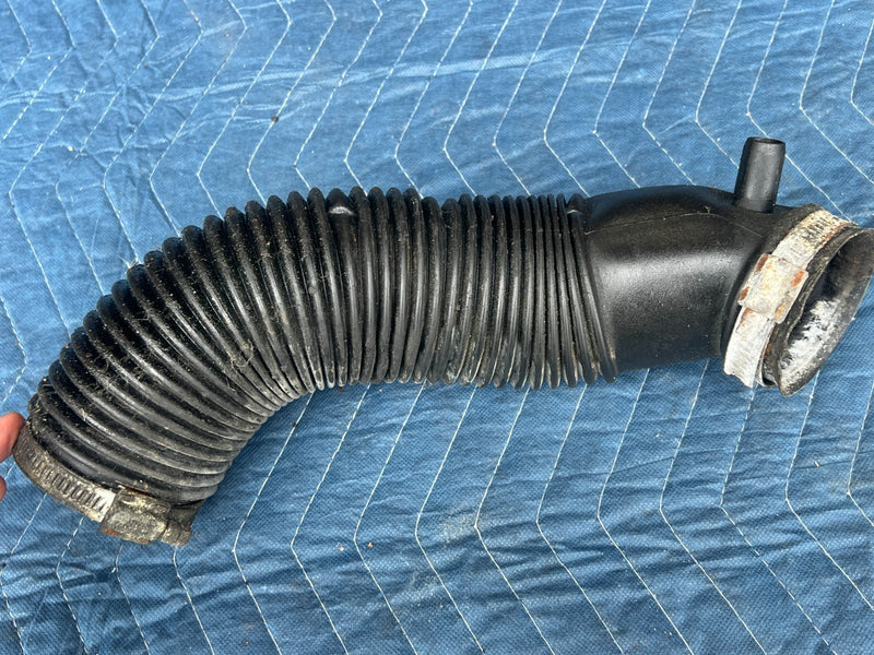 1986-1993 Volvo 240 244 245 Air Intake Tube Hose MAF Duct 1367454 OEM #4097EM