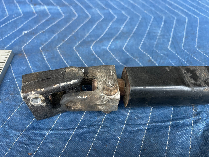 1986-1993 Volvo 240 244 245 Steering Intermediate I Shaft 1229209 OEM #4433EM