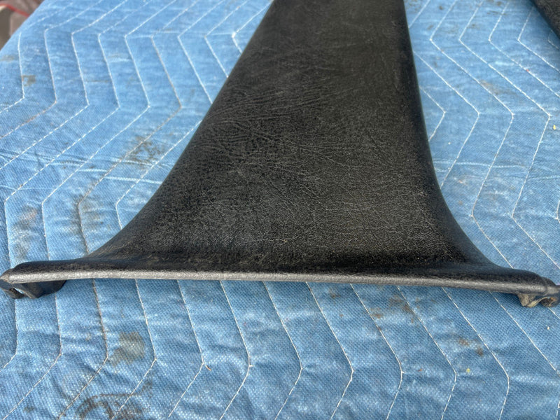 47023404