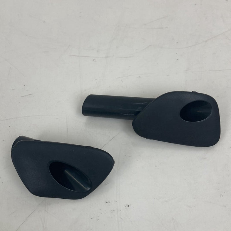 1998-2000 Volvo V70 Cowl Drain Pair Left Right 9150747 OEM #5160M
