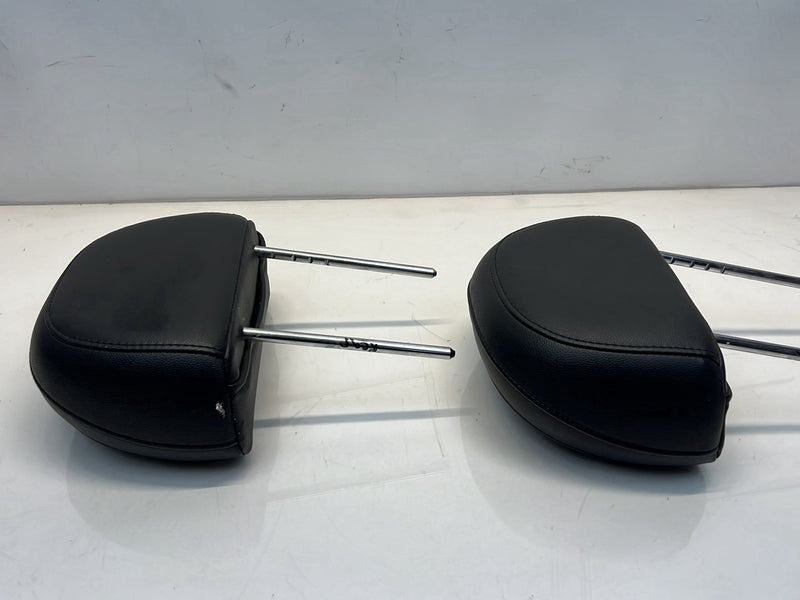 2012 Chevrolet Captiva Sport - Headrest