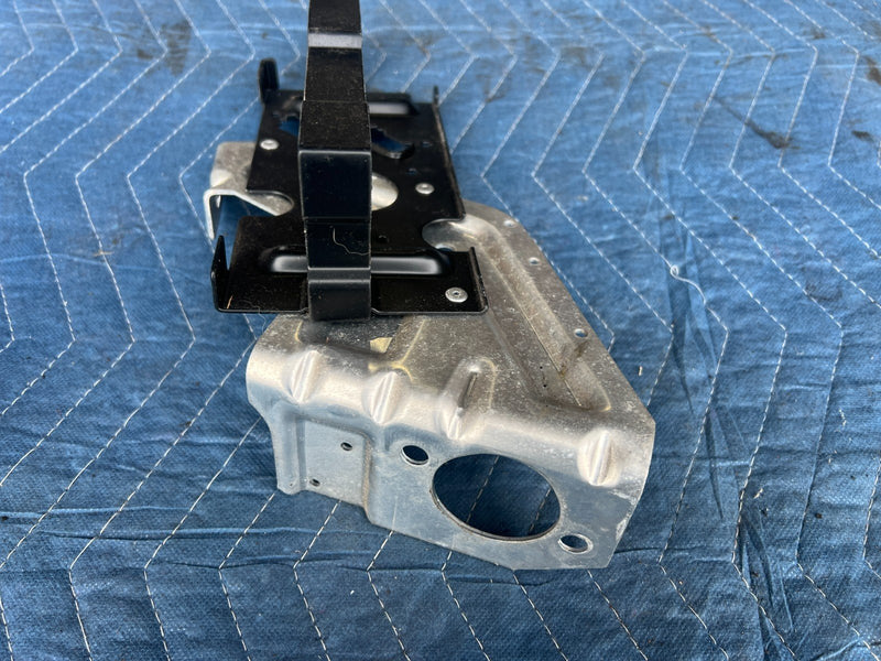 1992-1995 Volvo 940 740 ABS Control Module w/ Mounting Bracket OEM #3204EM