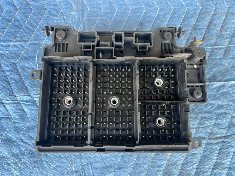 1999-2002 Chevy Silverado GM 1500 2500 Relay Fuse Box Assembly 15328 OEM #1742CN