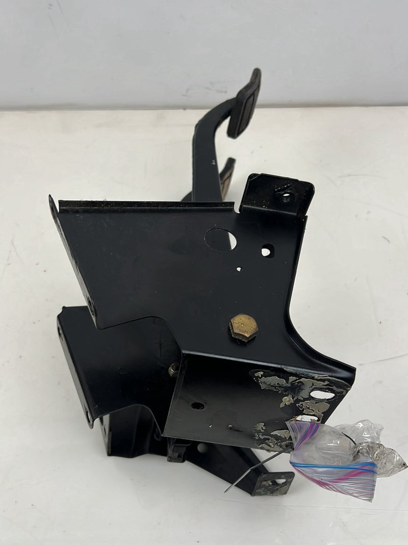 1975-1980 Volvo 244 240 Manual Trans Clutch & Brake Pedal Assembly OEM #5358EM