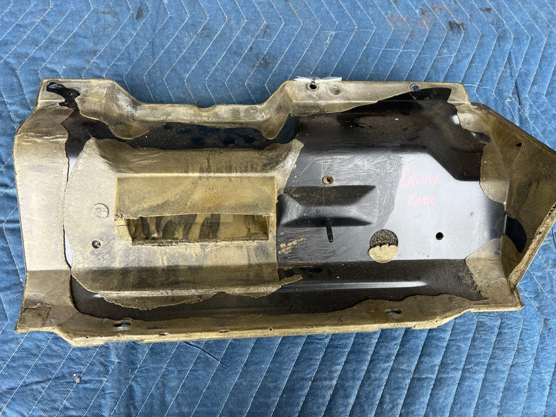 1989-1995 Volvo 740 940 Sedan Dash Driver Left Knee Bolster Trim Gray OE #3685EM