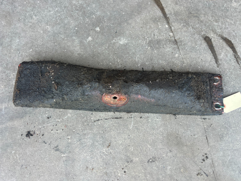 1967-1974 Volvo 140 142 144 Manual Transmission Crossmember Bracket OEM #4937EM