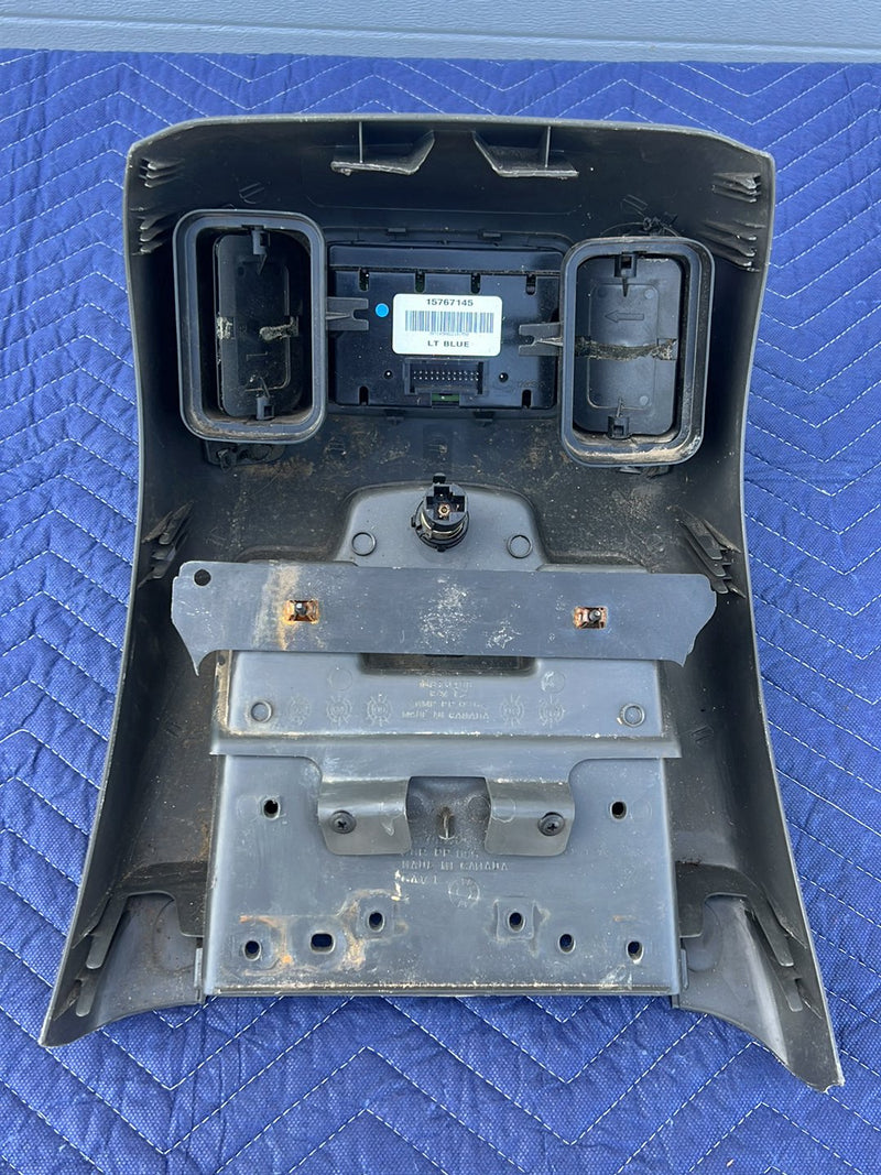Chevrolet Silverado - Center Console PN: 15070570 15070488 15767145