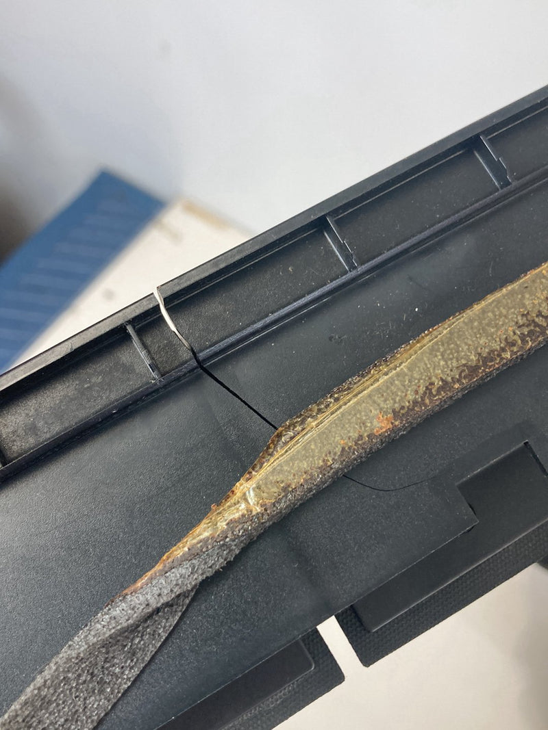 1992 Volvo 940 944 - Dash Vent PN: 9407692 9407691