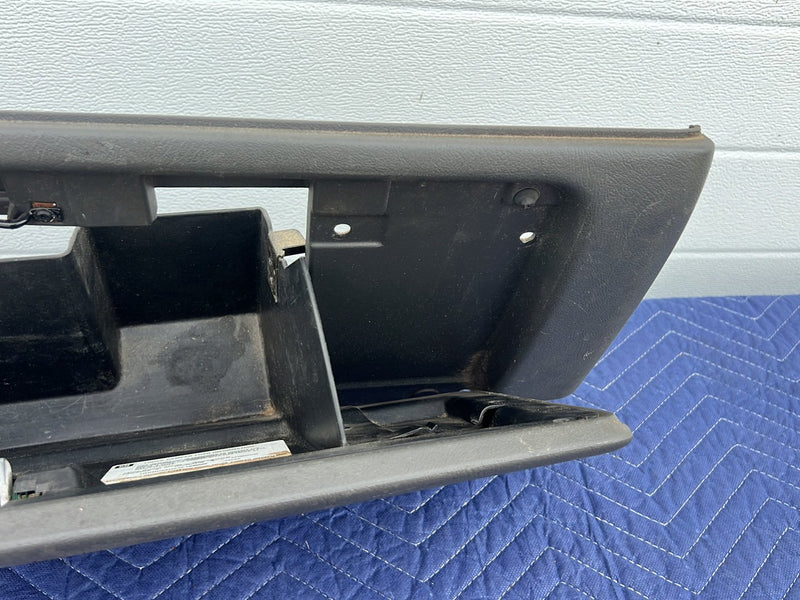 Chevrolet Silverado - Glove Box PN: 15120384