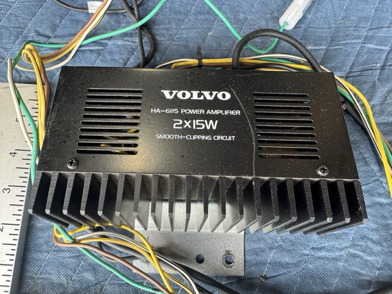 1986-1993 Volvo 240 244 245 Radio Power Amplifier HA-6115 1384766 OEM #4809E