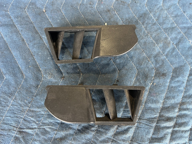 1986-1995 Mercedes 300D W124 Right & Left Baffle Air Duct Vent Pair OEM #2736EM