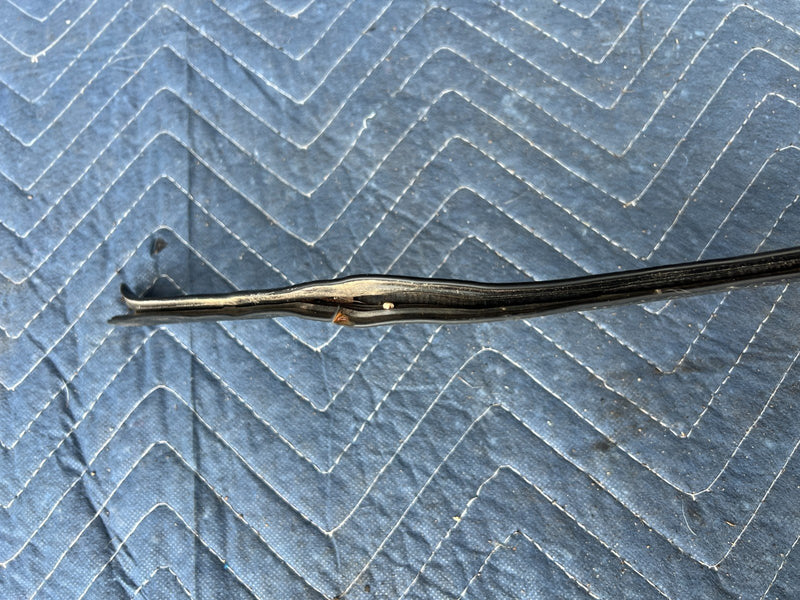 1986-1993 Volvo 240 245 Rear Cargo Hatch Trim Seal Body Seam Black OEM #4151EM