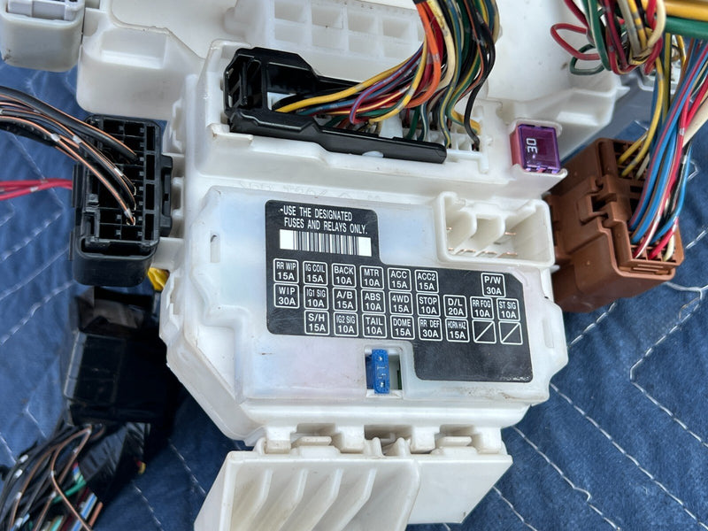 2010-2013 Suzuki SX4 Hatchback Interior Relay Fuse Box #1330CN