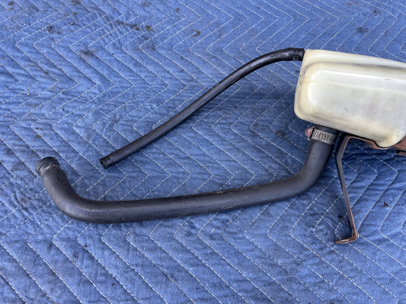 Volvo 240 - Coolant Overflow Reservoir PN: 463604
