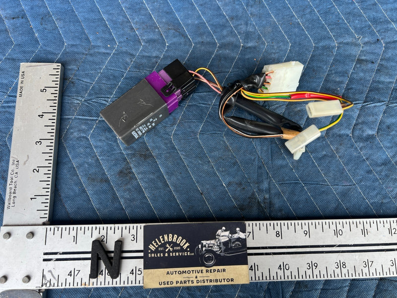 1989-1995 Volvo 740 940 Sedan Relay Gear Change Inhibitor 1362887 OEM #3806EM