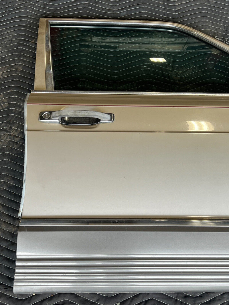 1979-1985 Mercedes 300SD W126 Silver Passenger RH Front Door Assembly OEM #329EM