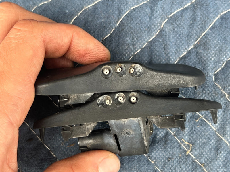 2005-2011 Audi A6 Right + Left Wiper Washer Squirt Nozzle 4F0955987/8B OEM #50ZJ