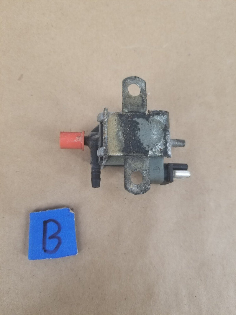 1984-93 BMW E30 318i 325i Fuel Tank Breather Vacuum EVAP Purge Valve OEM #CN537
