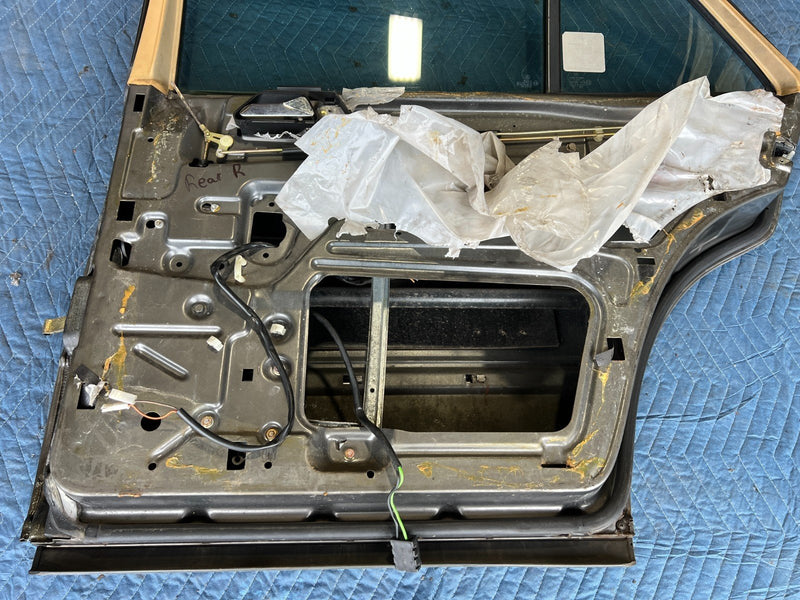 1986-1995 Mercedes 300D W124 Gray Rear Passenger Right Door Assembly OEM #2587EM