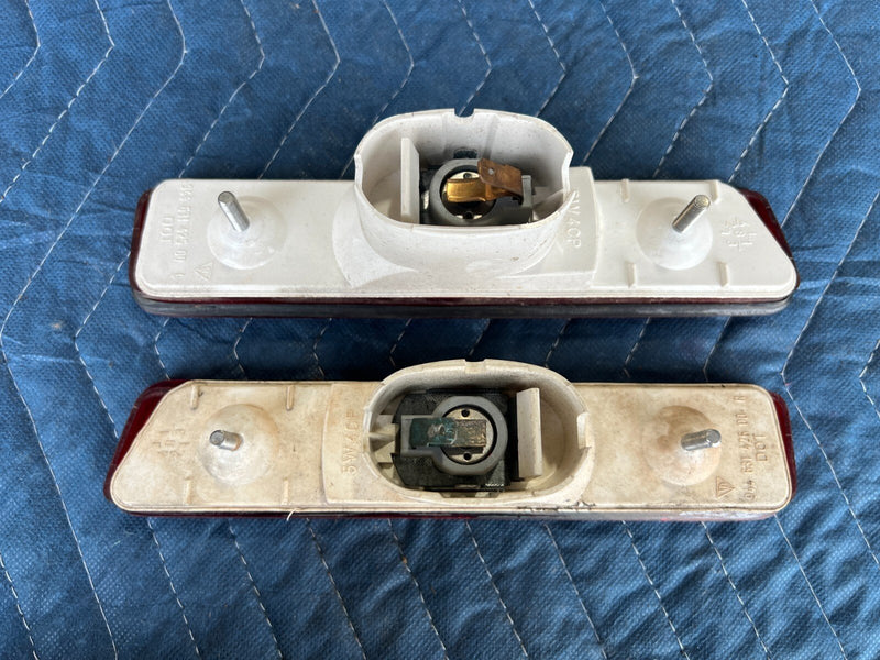 1983-1985 Porsche 944 Rear Right & Left Side Marker Light Lamp Set OEM #2437EM