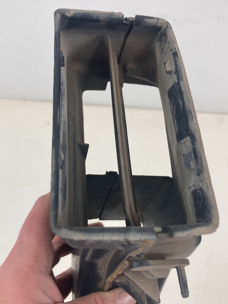 1988 Chevrolet Silverado 1500 GMT400 - Dash Duct PN: 15607167