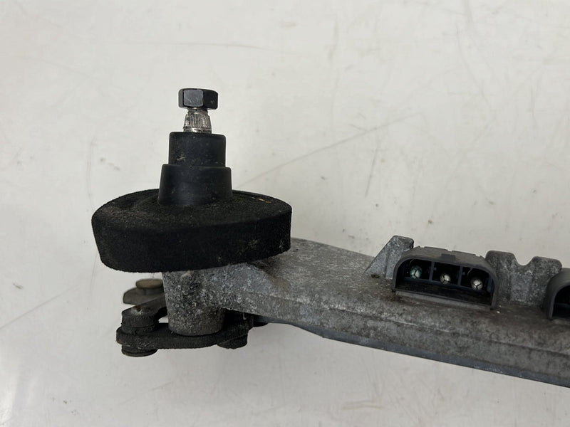 1993-1997 Volvo 850 Front Wiper Motor Transmission Assembly OEM