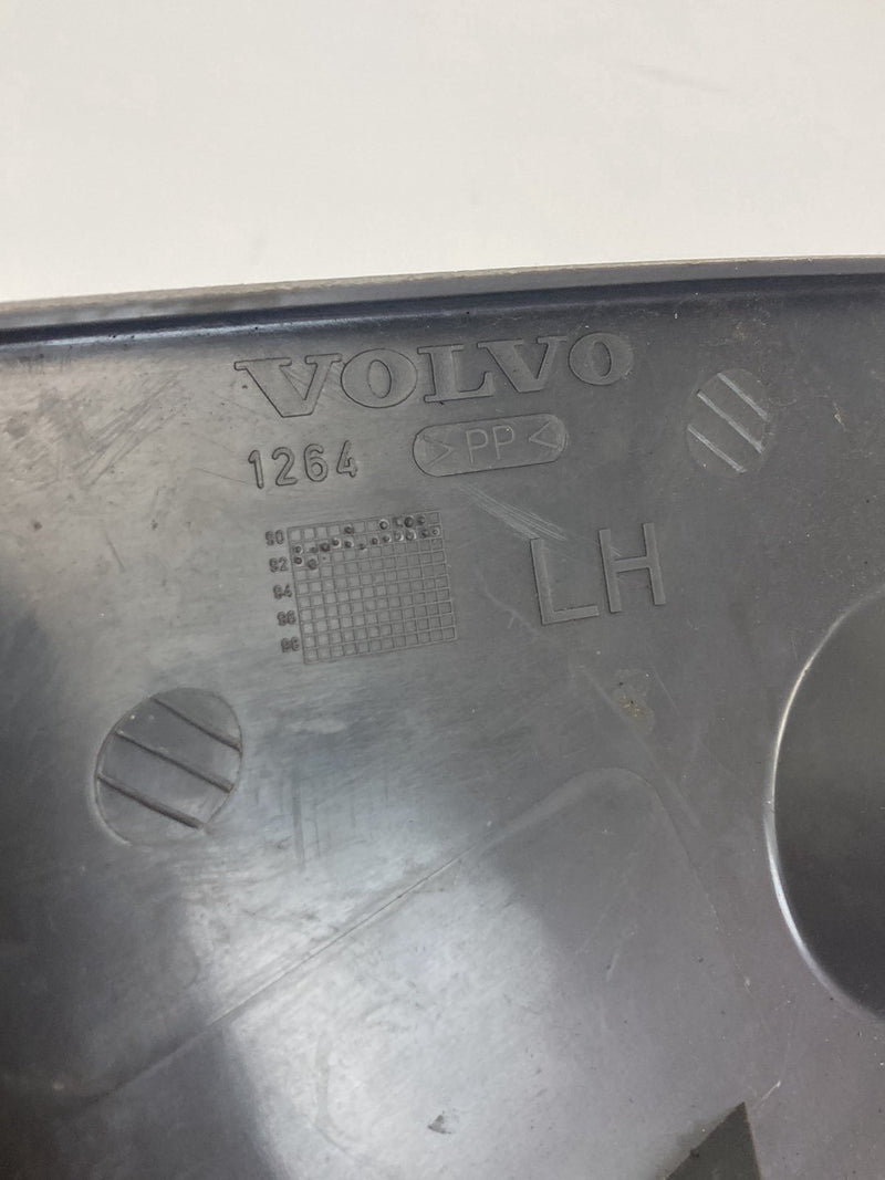 1992 Volvo 940 944 - Tail Light Trim Panel