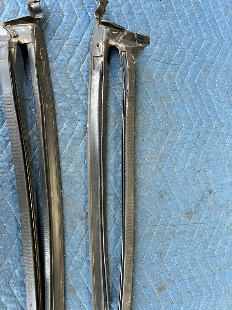 1999-2007 Chevrolet Silverado Rear Door Weather Seal Gasket Pair OEM #6503EM
