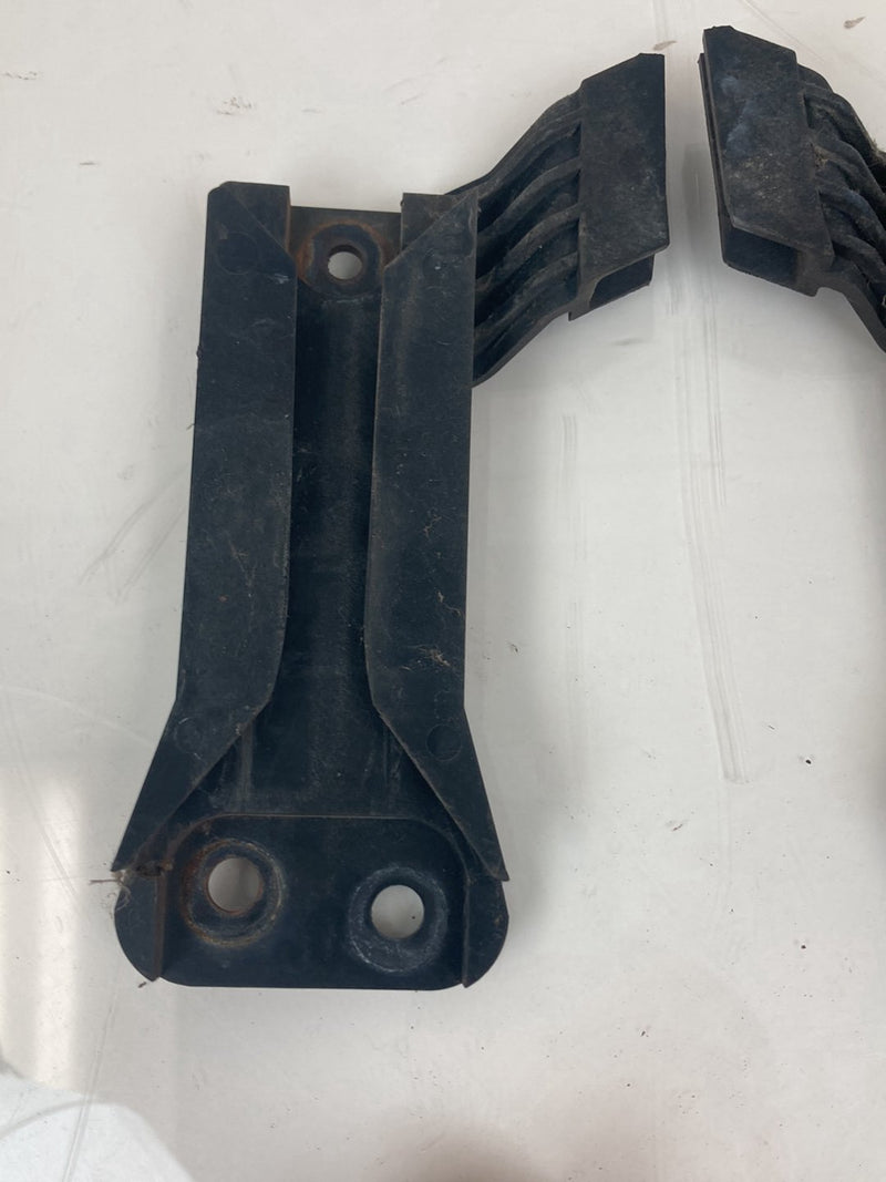 1992 Volvo 940 944 - Front Bumper Bracket PN: 1392927-1 LH 3518075-1 RH