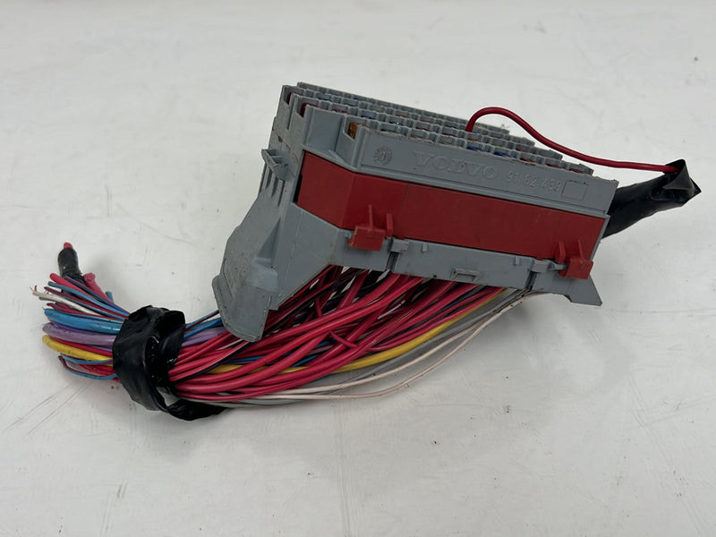 2004-2007 Volvo S60R V70R Dash Cabin Fuse Relay Junction Box 9162439 OEM #5777EM