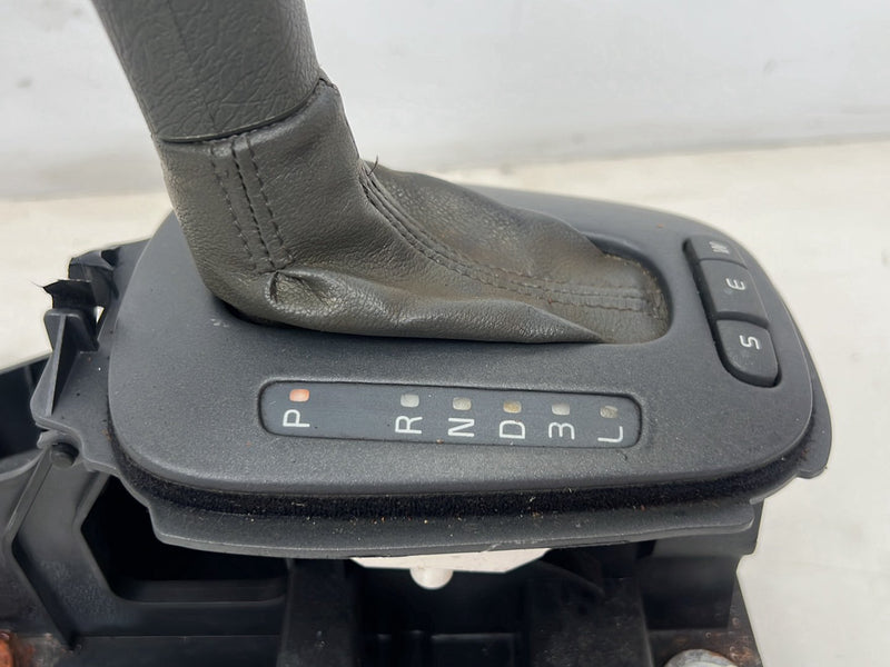 1998-2000 Volvo V70 S70 Automatic Shifter Assembly OEM