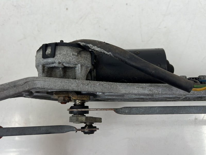 1993-1997 Volvo 850 Front Wiper Motor Transmission Assembly OEM