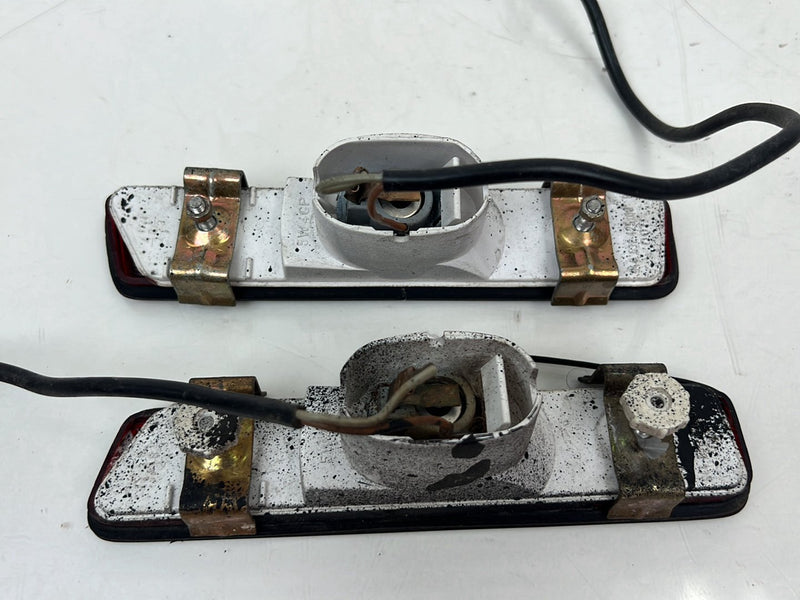 1983-1985 Porsche 944 Rear Right Left Marker Light Lamp Pair 944631426 OEM #5541EM