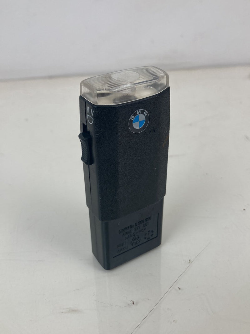 2003-2007 BMW 545i E60 Interior Light Flashlight 8360066 OEM #4970M