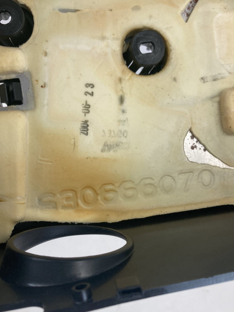 2005 Volvo XC90 275 Steering Column Surround Trim Gauge Bezel 3409438 OEM #4839M